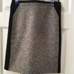 Mixed design pencil skirt